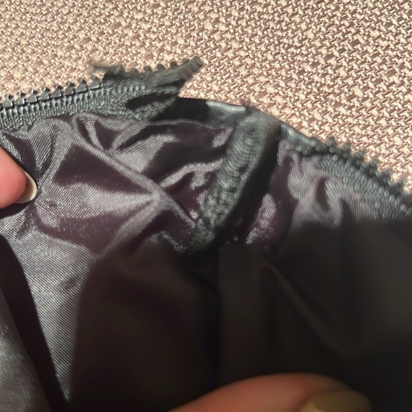 Saint Laurent beauty wristlet - Picture 6 of 10